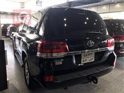 تۆیۆتا لاند کروزەر